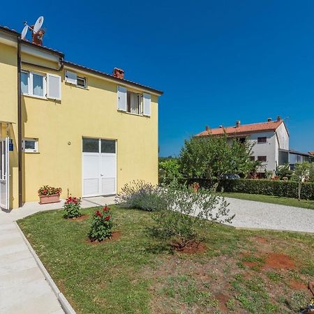 Apartment Nensi Poreč Exterior foto
