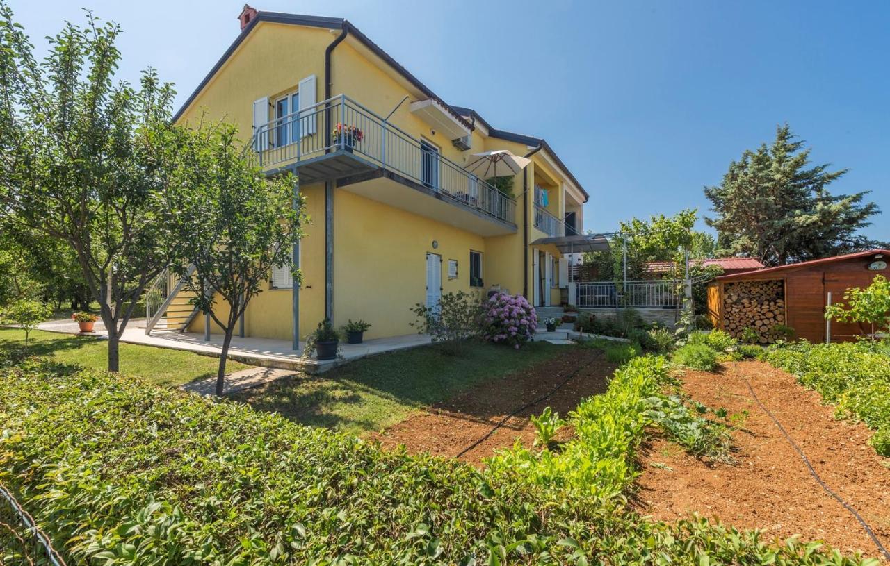 Apartment Nensi Poreč Exterior foto
