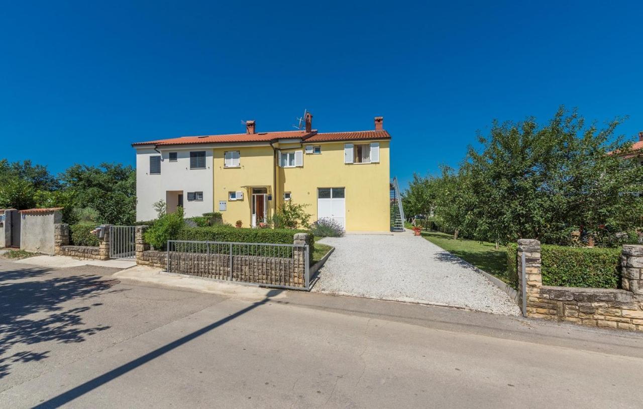 Apartment Nensi Poreč Exterior foto